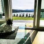 Bjornestrand Fjordside View Apartament Bergen