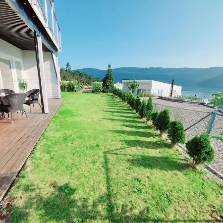 Bjornestrand Fjordside View ברגן
