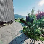 Bjornestrand Fjordside View ベルゲン