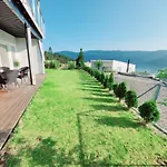 Bjornestrand Fjordside View ベルゲン