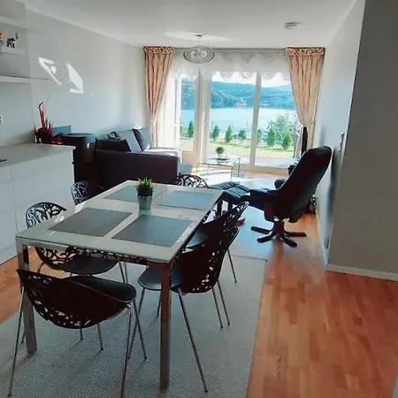 Bjornestrand Fjordside View Apartamento *