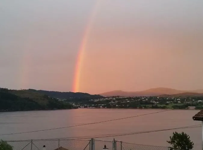 Bjornestrand Fjordside View Bergen