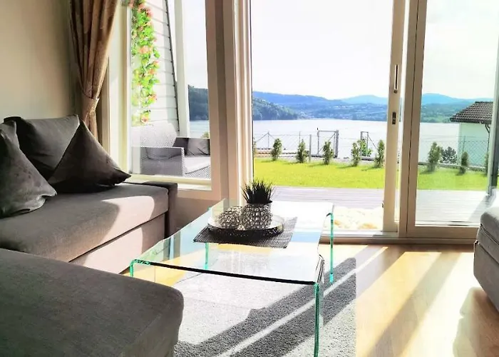Bjornestrand Fjordside View Lägenhet